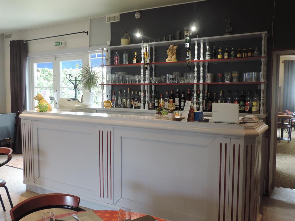 Hotel Restaurant Le Chalet Guemene-Penfao Luaran gambar