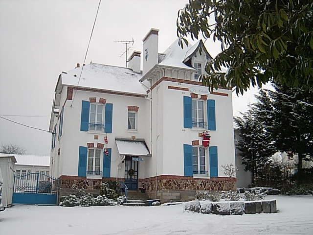 Hotel Restaurant Le Chalet Guemene-Penfao Luaran gambar